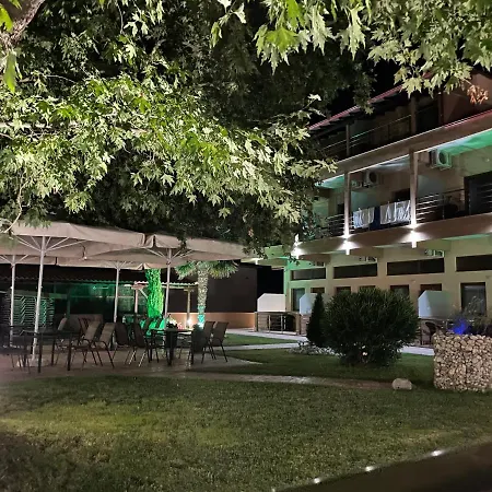 Ξενοδοχείο Helios Σταυρός